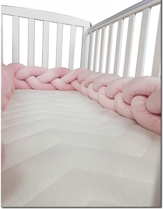 Bedbumper bedomrander - 280 cm lang - Gevlochten - Roze