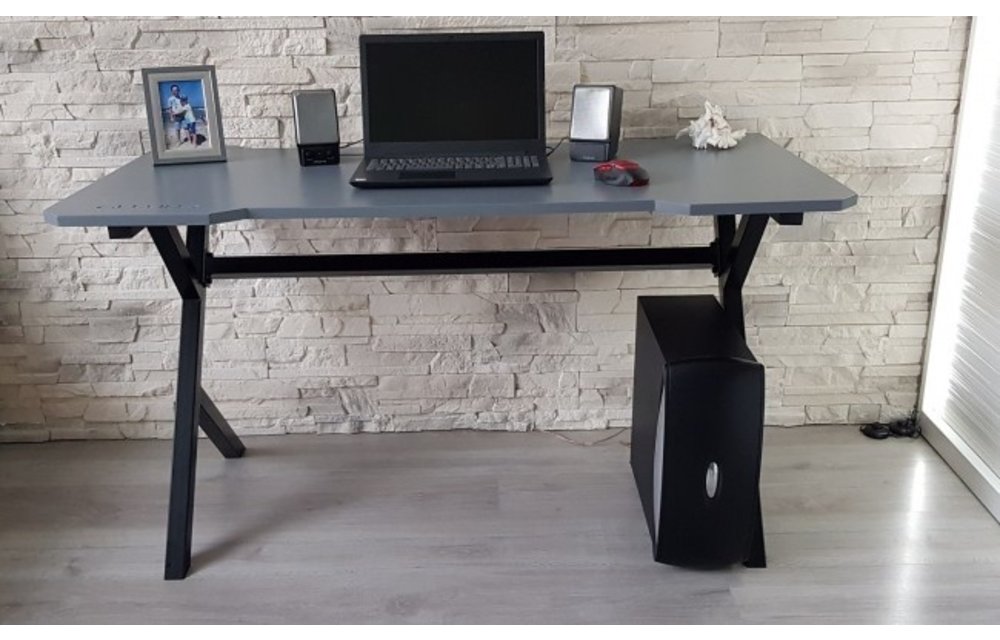 Gaming bureau met inkeping 136x65x75 cm grijs x-poten