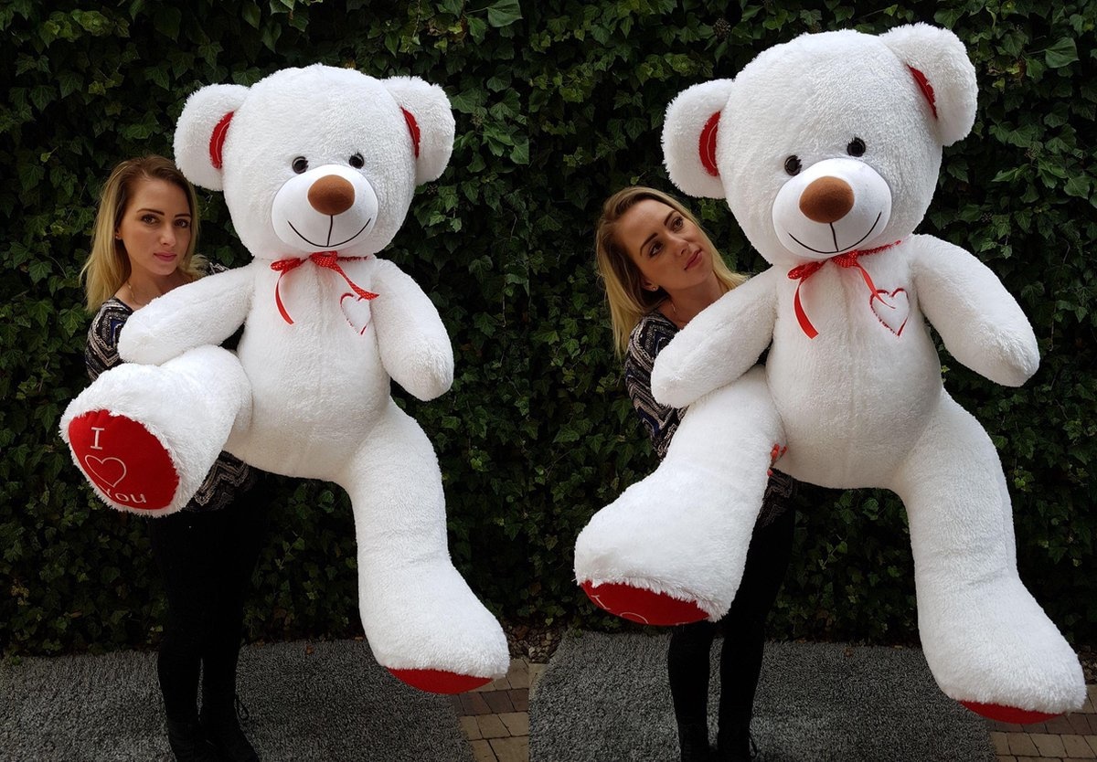 Grote witte knuffelbeer teddybeer met I Love You tekst geborduurd 160cm