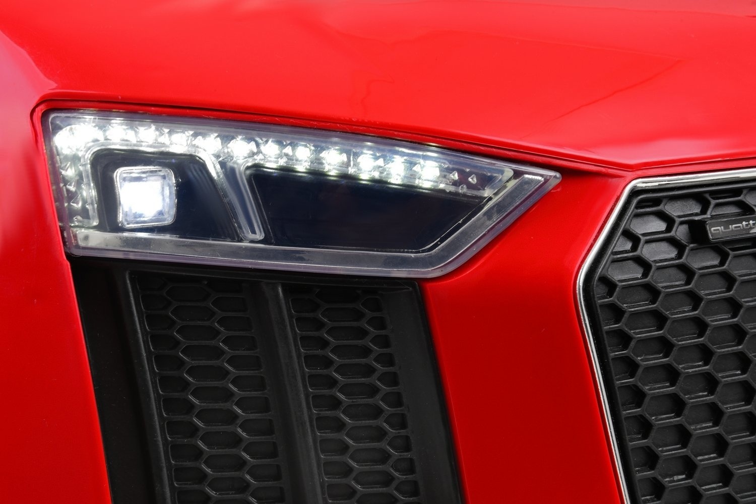 Elektrische kinderauto - Audi R8 Spyder - 2x35W - rood