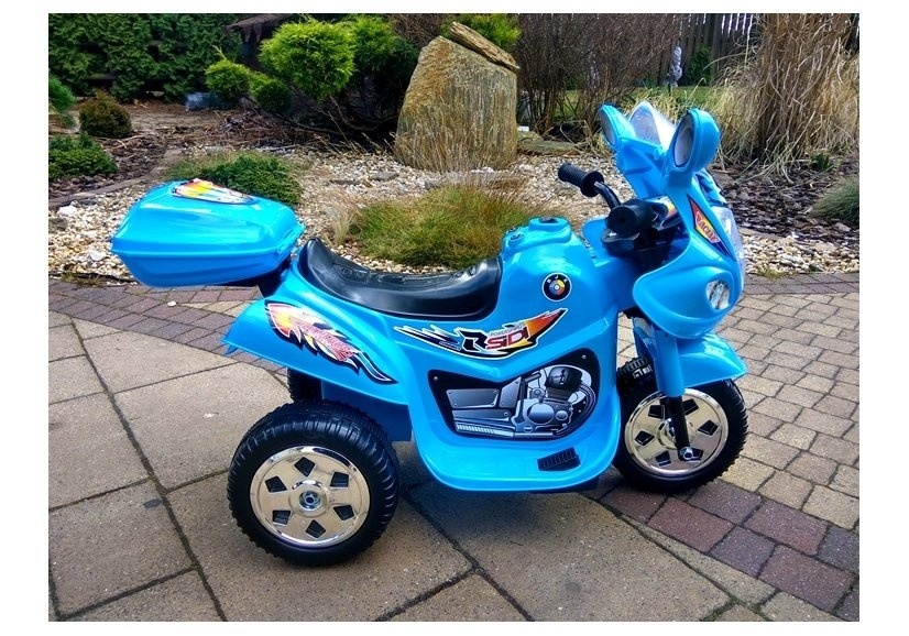 Elektrische bestuurbare driewieler blauw