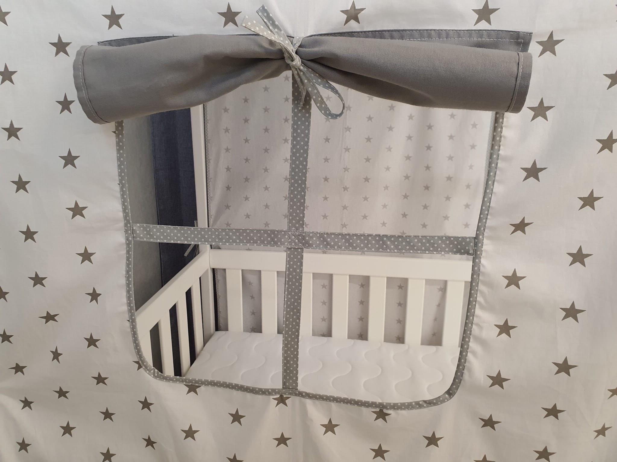 Speeltent voor 160 x 80 cm huisbed - met klamboe raam en sterren motief