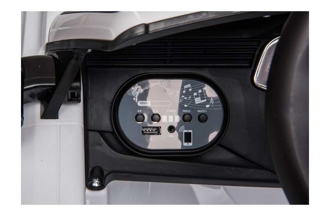 Audi RS Q8 elektrisch bestuurbare auto - wit