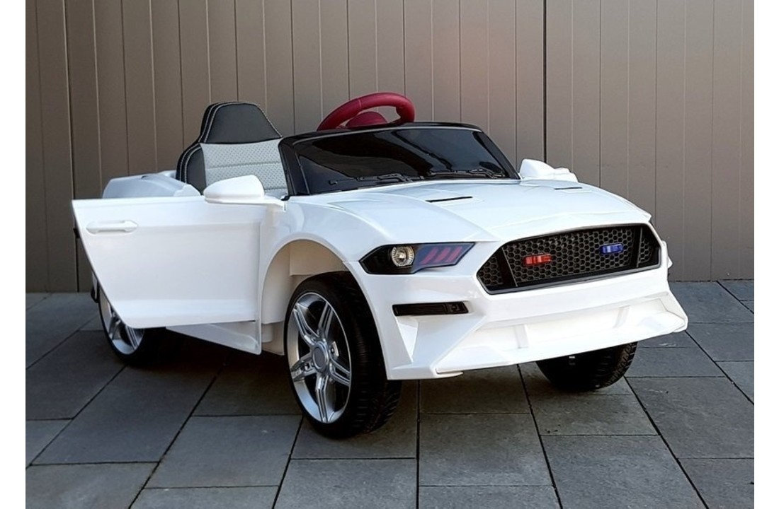 Witte kinderauto - elektrisch bestuurbaar - 2,4Ghz afstandbediening