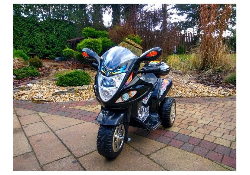 Elektrische bestuurbare driewieler zwart