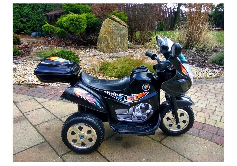 Elektrische bestuurbare driewieler zwart