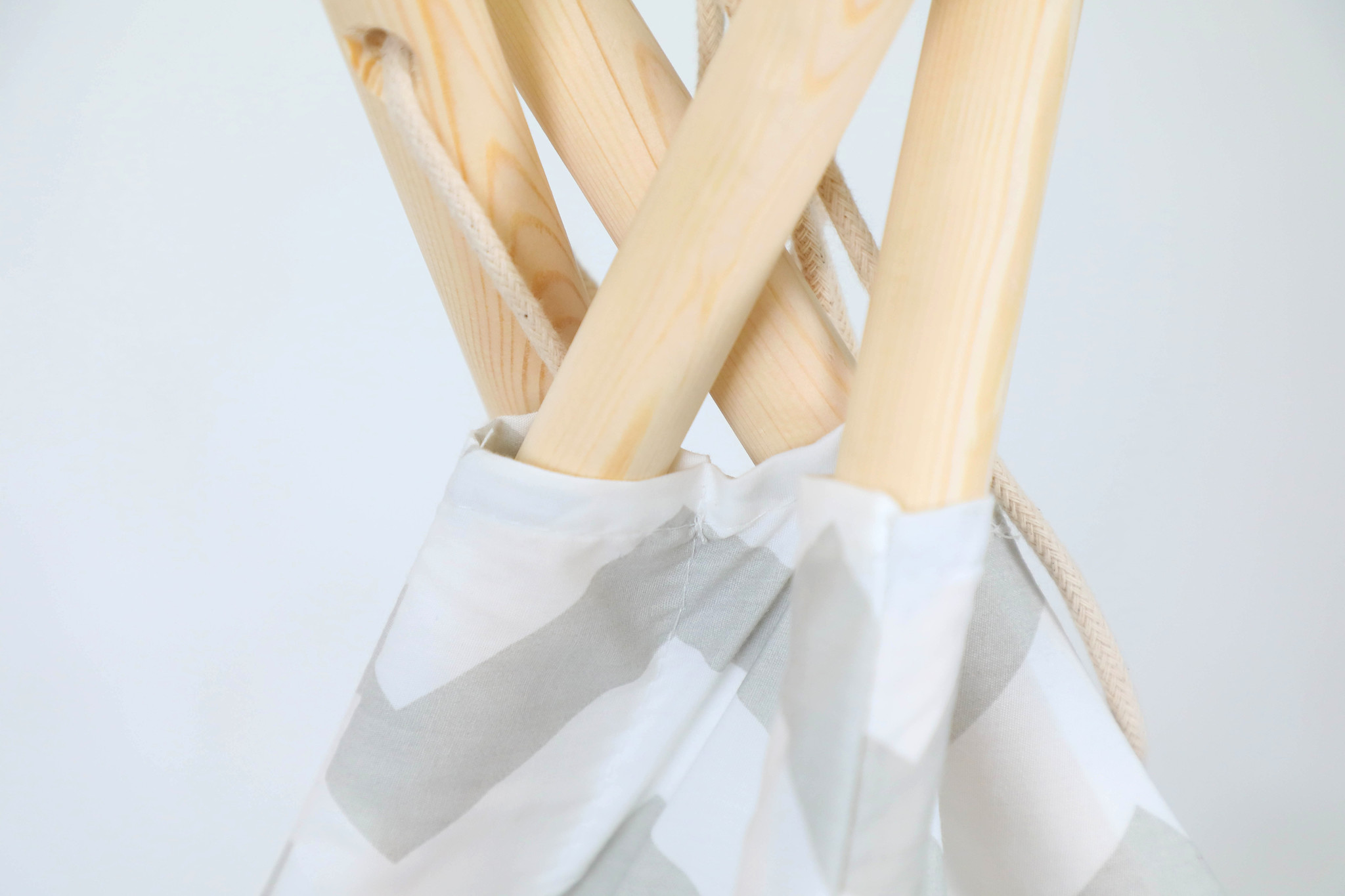 Tipi tent - speeltent met vloermat en kussens – grijs - zigzag