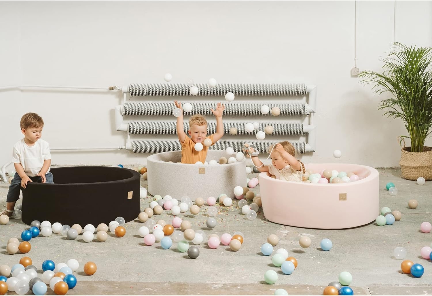 Ballenbak - 200 ballen - 90 x 30 cm - ballenbad - rond roze