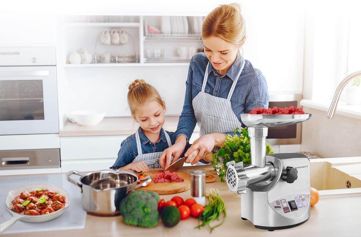 Vleesmolen - elektrisch - 700/1800W - incl. 3 maasdiktes