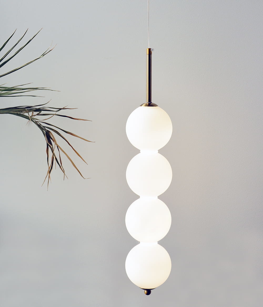 LED Hanglamp - goud - met 4 glazen bollen - ⌀ 9,5 x 30 cm