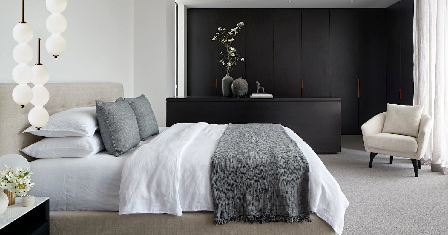 LED Hanglamp - goud - met 4 glazen bollen - ⌀ 9,5 x 30 cm