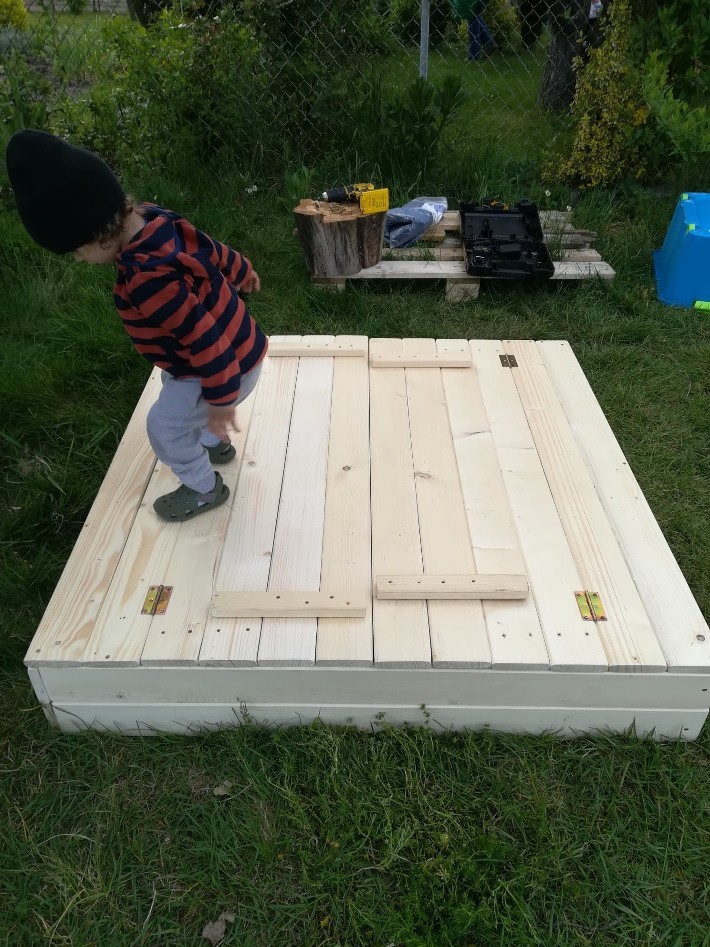 Zandbak - met deksel & bankjes -  120x116x20 cm - grenenhout