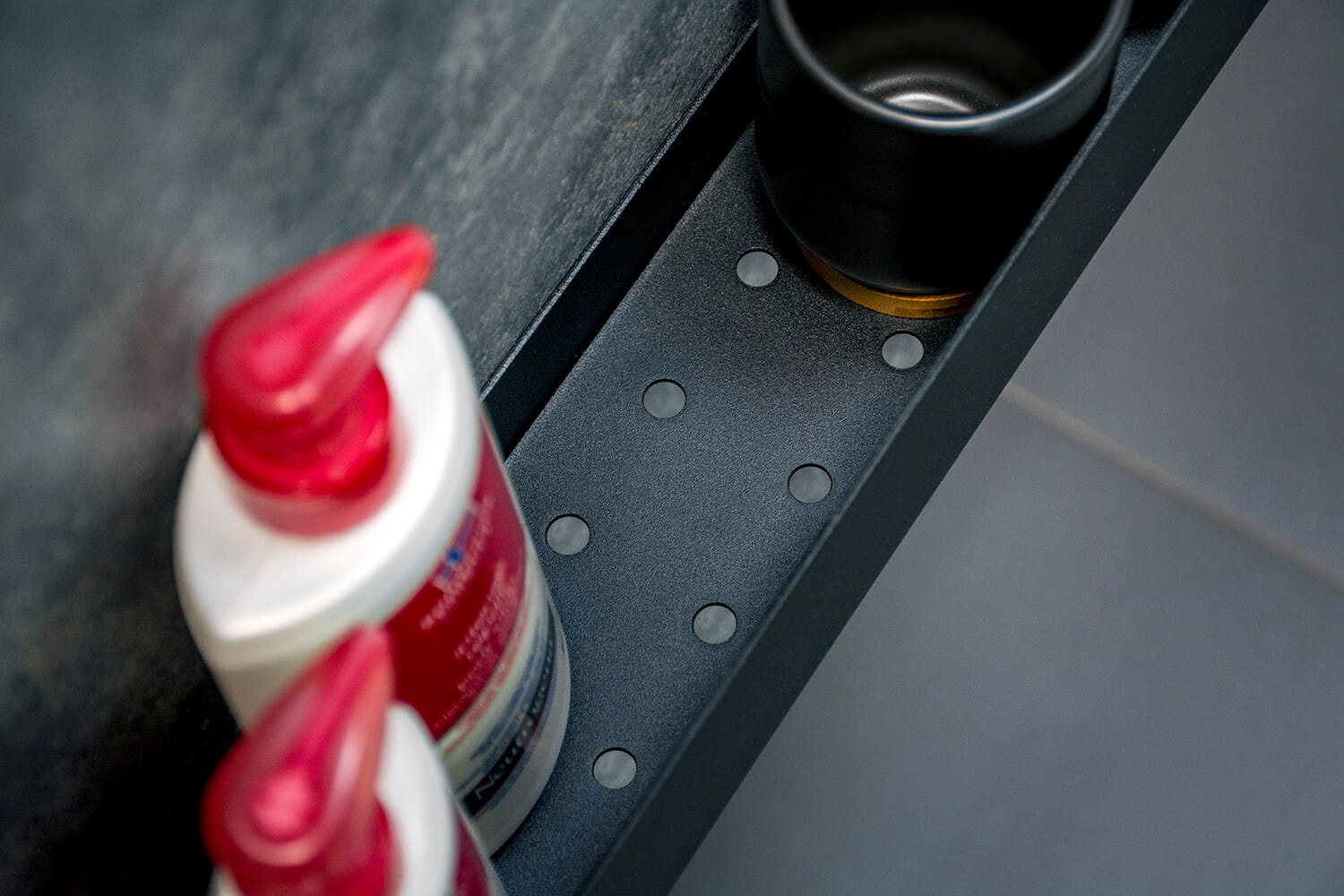 Planchet - badkamer plank - 60 cm - RVS - zwart