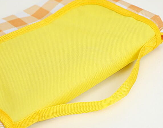 Picknickkleed - waterdicht - 200x200 cm - rood wit - geruit