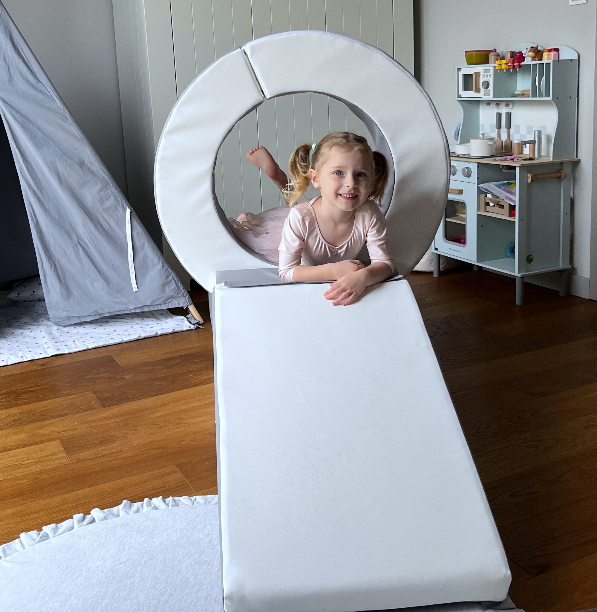 Foam blokken - met hoepel en glijbaan - 7 delig - beige