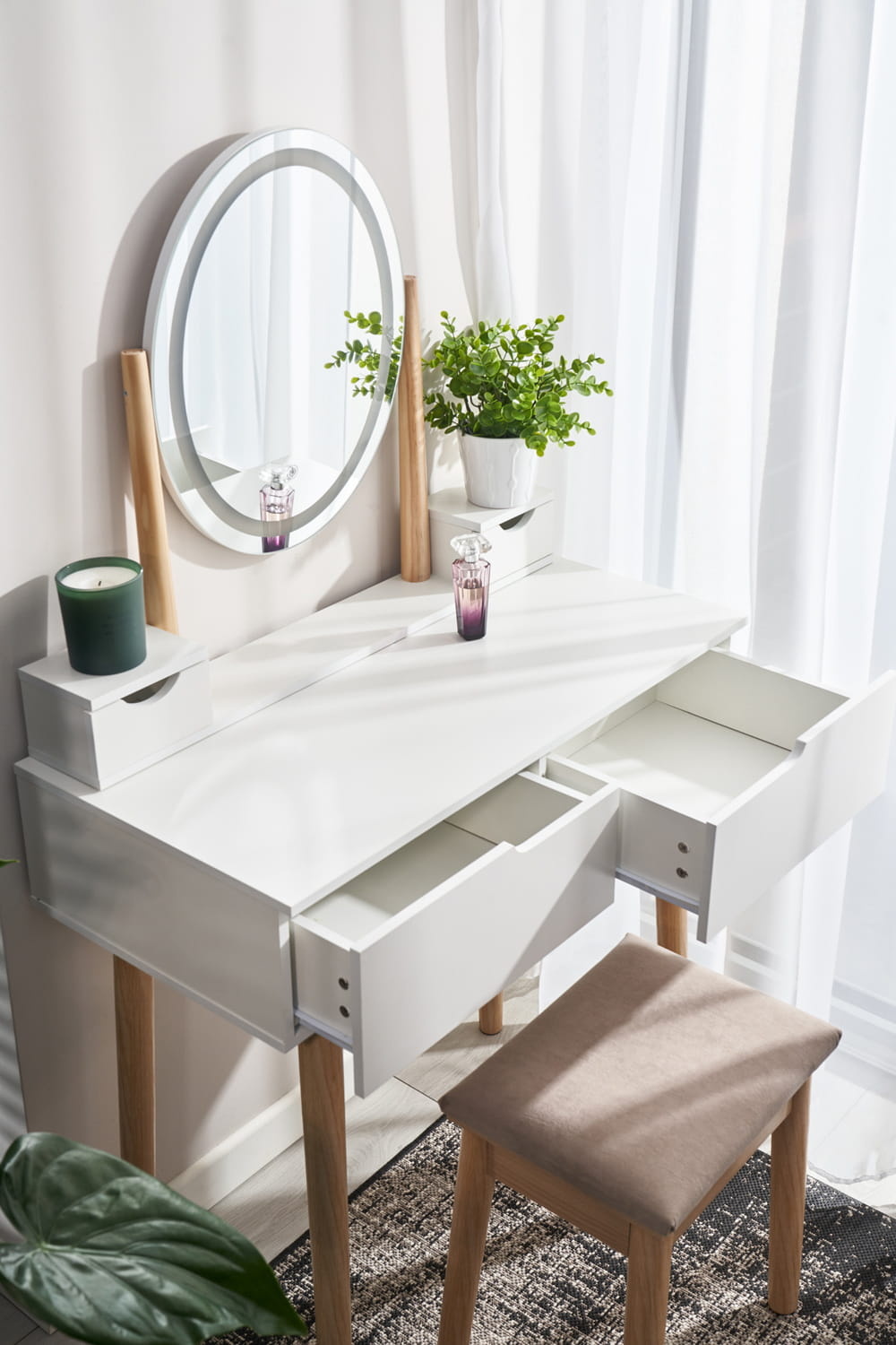 Make up tafel - kaptafel - spiegel met licht en krukje - wit