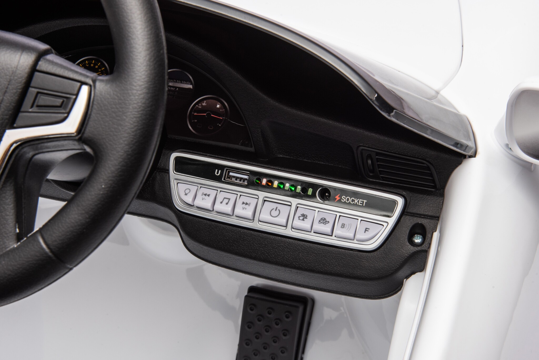 Elektrische kinderauto - Ruf - wit – met Bluetooth en afstandsbediening