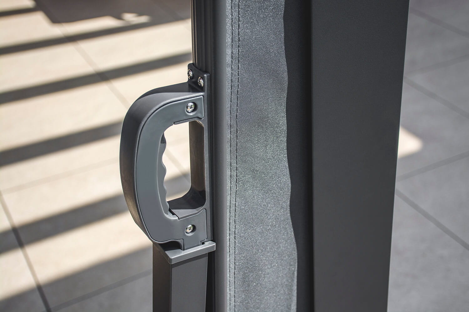 Windscherm 350x180 cm – grijs – uitschuifbaar – tuinafscherm