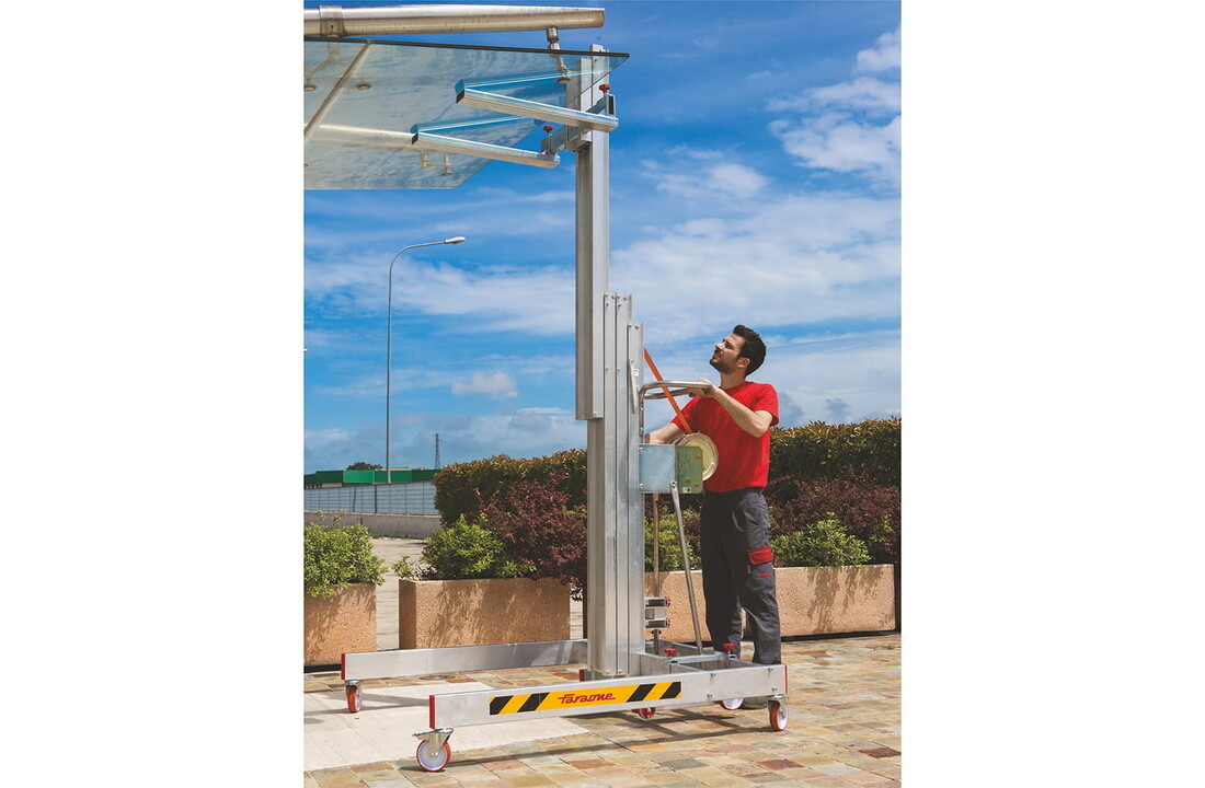 Goederenlift - 5,5 m hefhoogte - 200 kg draagvermogen - aluminium