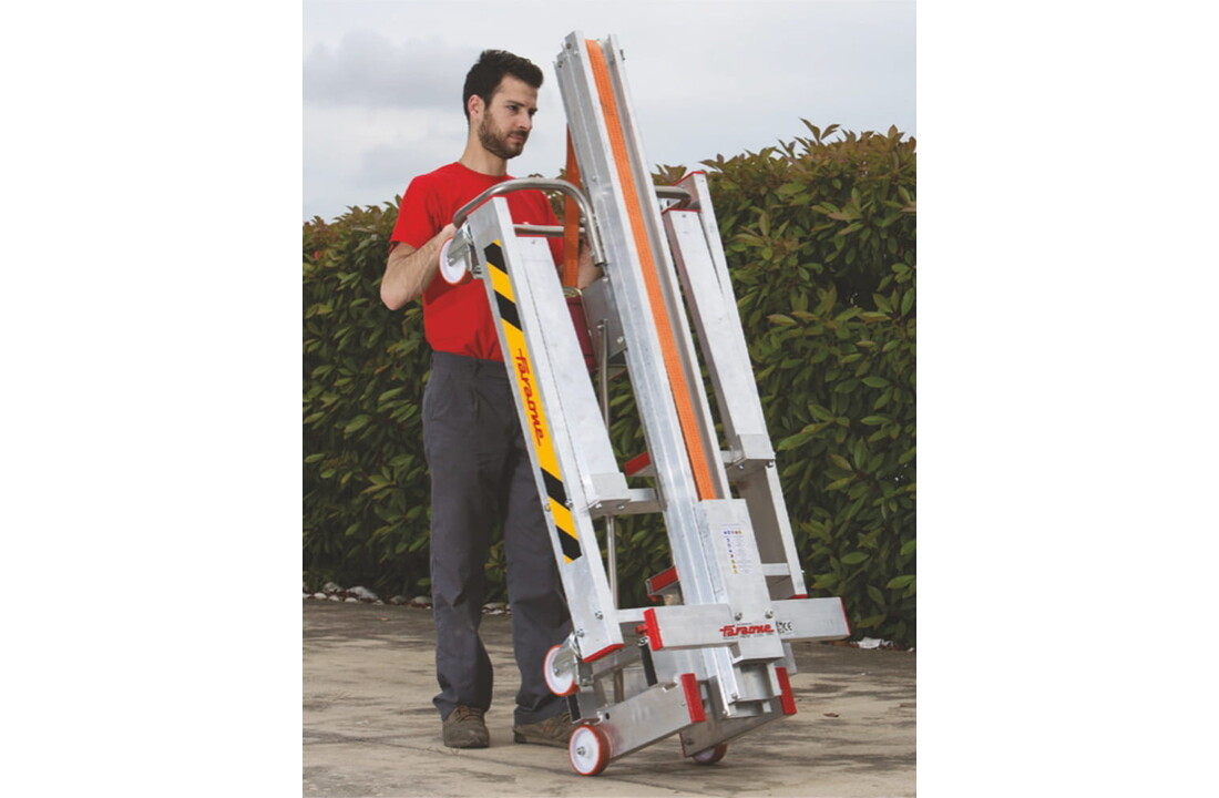 Goederenlift - 4,15 m hefhoogte - 250 kg draagvermogen - aluminium