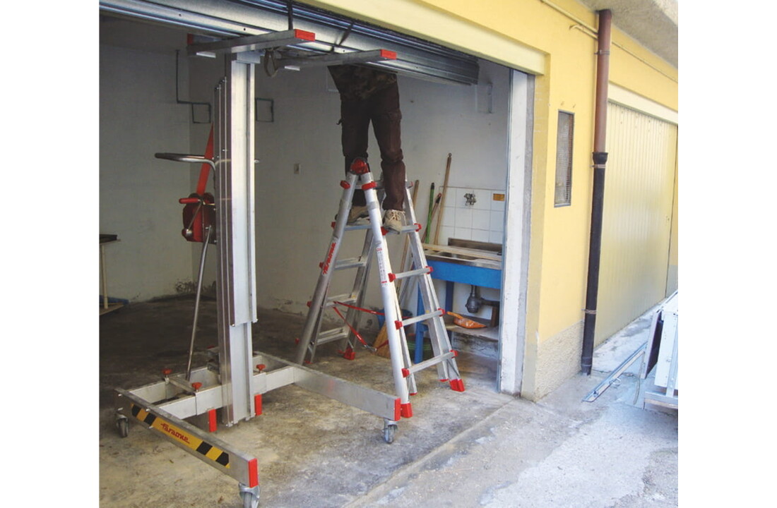 Goederenlift - 2,7 m hefhoogte - 200 kg draagvermogen - aluminium