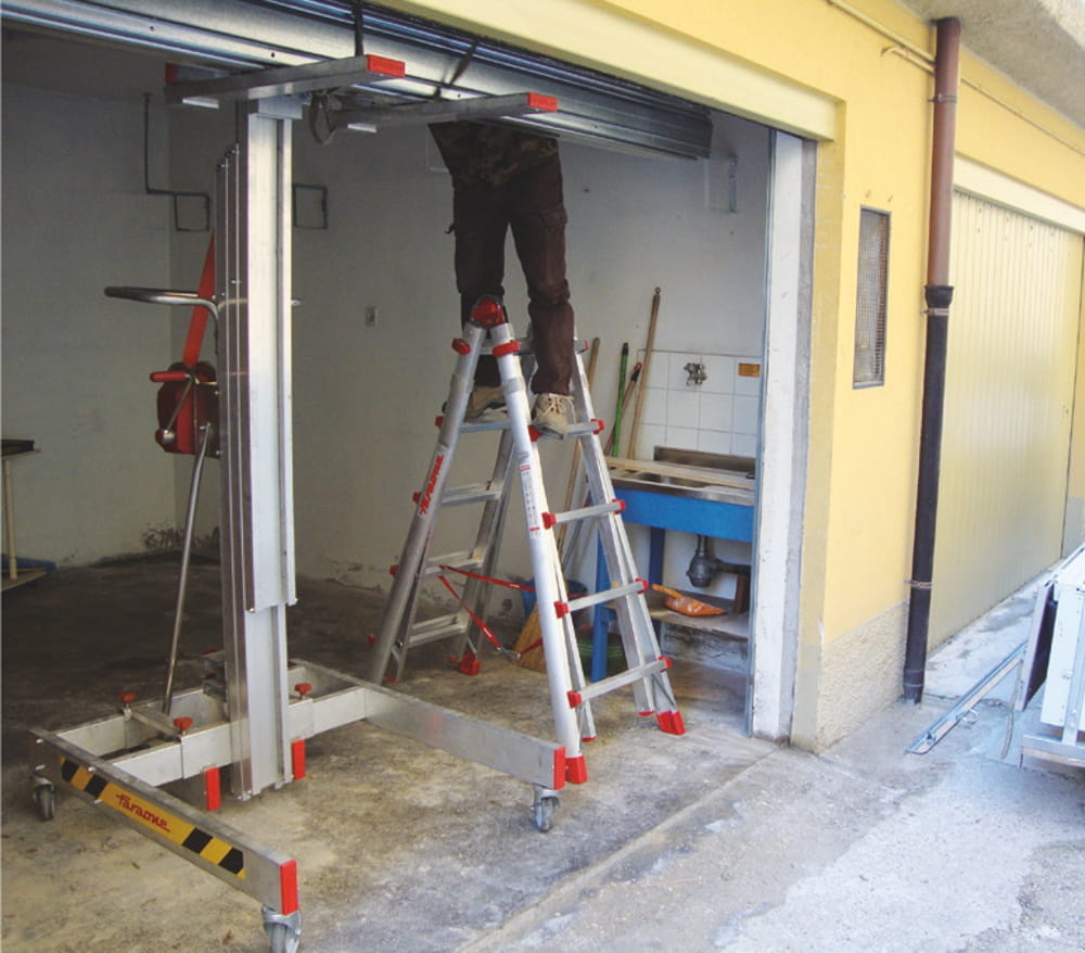 Goederenlift - 2,7 m hefhoogte - 200 kg draagvermogen - aluminium