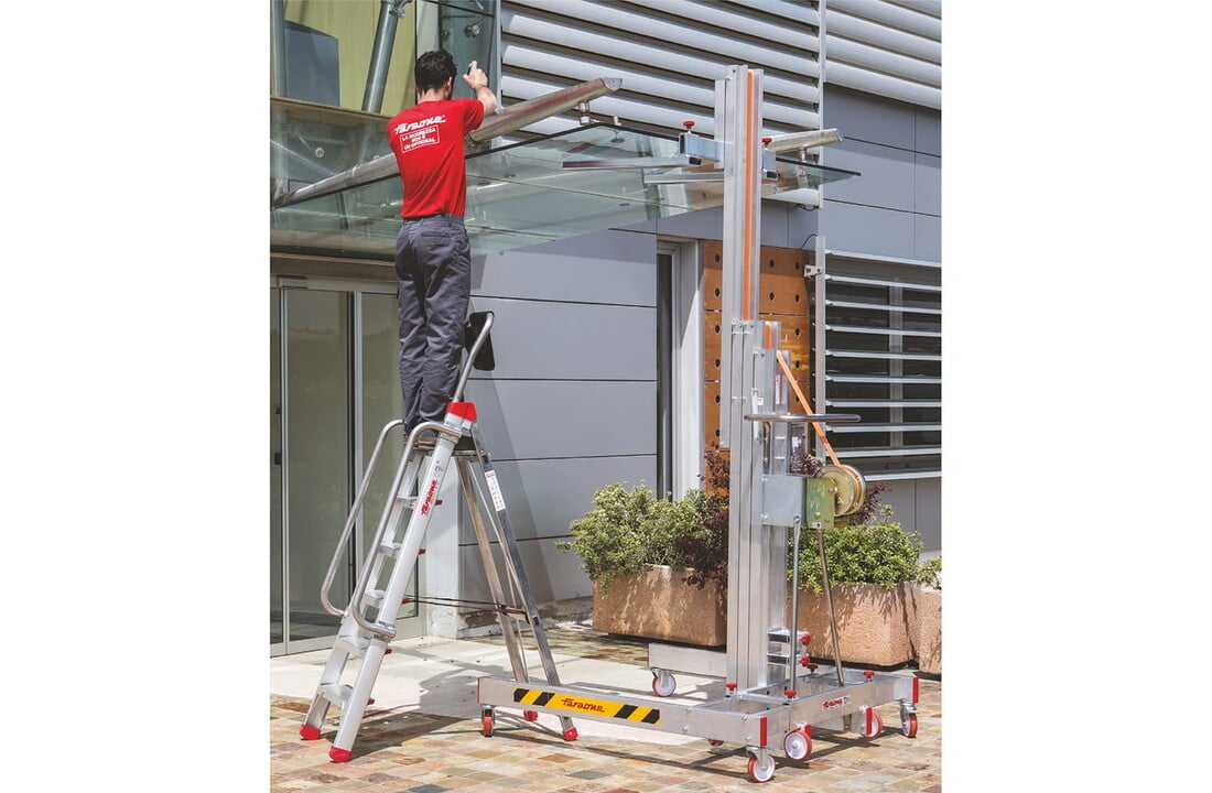 Goederenlift - 6,3 m hefhoogte - 150 kg draagvermogen - aluminium