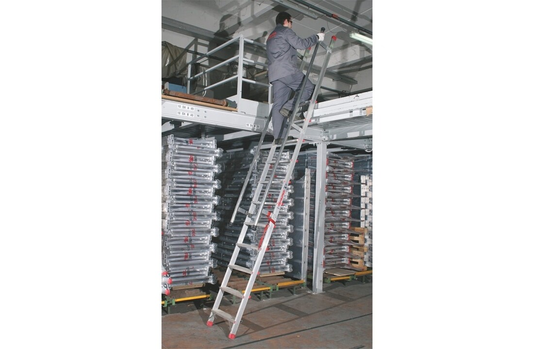 FARAONE SAS 300 aluminium trap met leuningen 3 meter