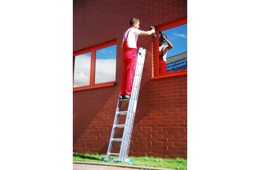 Reformladder - aluminium ladder - 3x 9 treden - werkhoogte 7 m