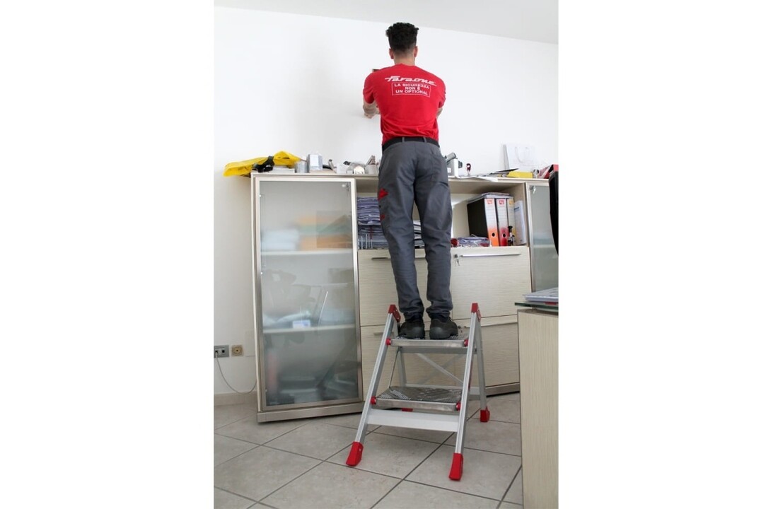 Faraone SGP04.P.17 Magazijnladder / Trapladder - 2,98 m