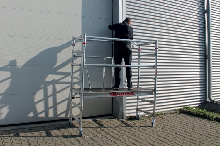 Faraone COMPACT mobiele aluminiumsteiger - 3,70 m