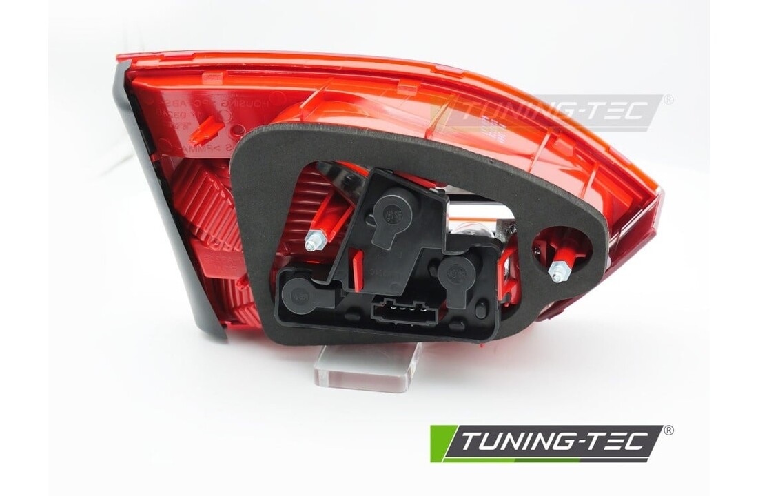 TYC Achterlicht rechts rood/wit - geschikt voor VW Jetta VI (2011-2014)