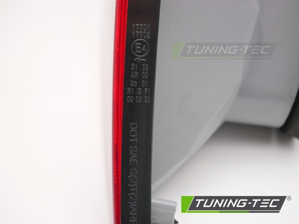 LED Achterlicht rood/wit linkerzijde geschikt voor Mercedes W211 (06-09) Limousine