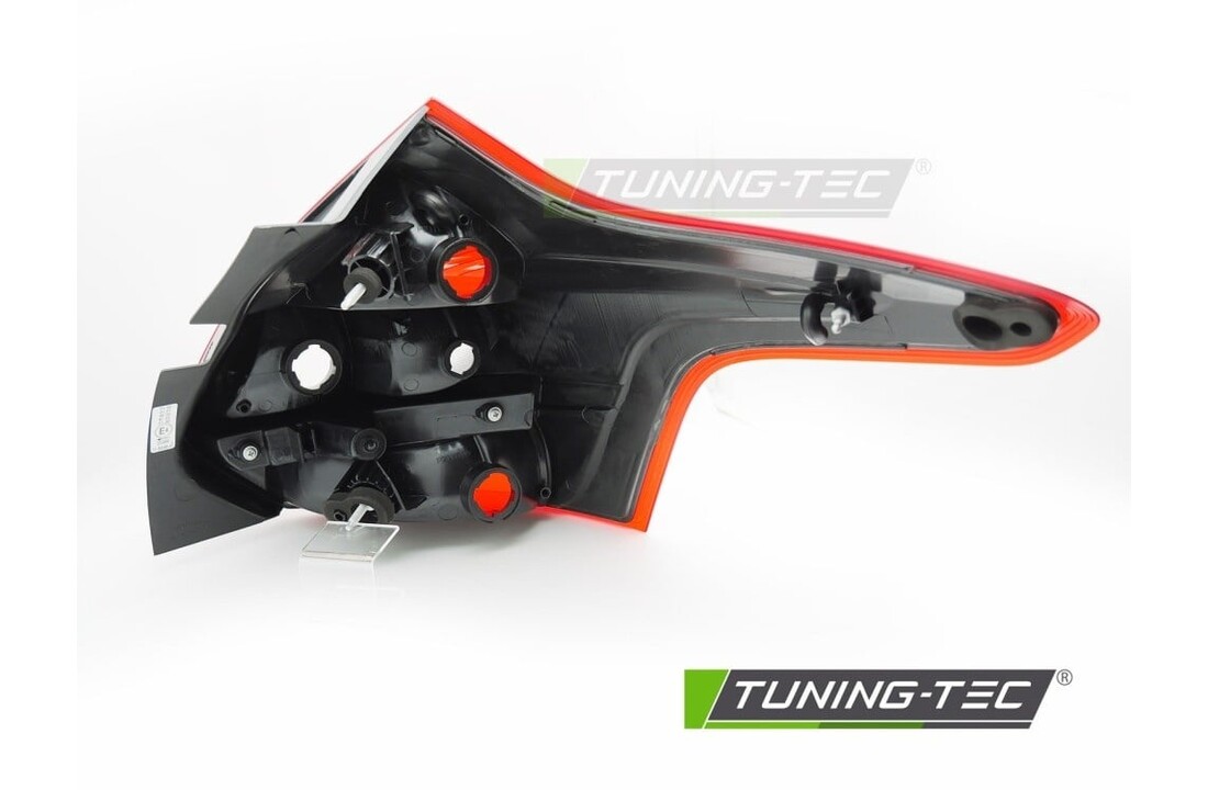 Achterlicht links TYC geschikt voor Ford Focus MK3 Hatchback 2011-2014