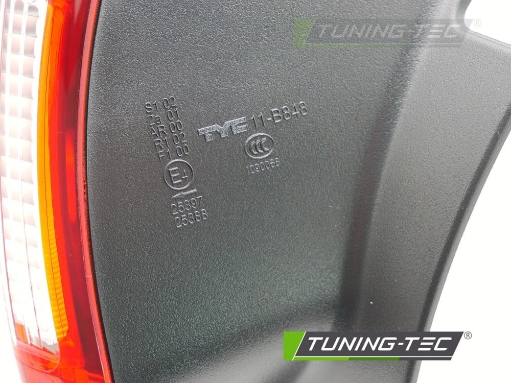 Achterlicht links TYC geschikt voor Ford Focus MK3 Hatchback 2011-2014