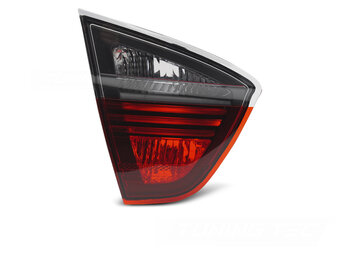 Achterlicht klep rood/rook links TYC geschikt voor BMW E90 Limousine 05-08