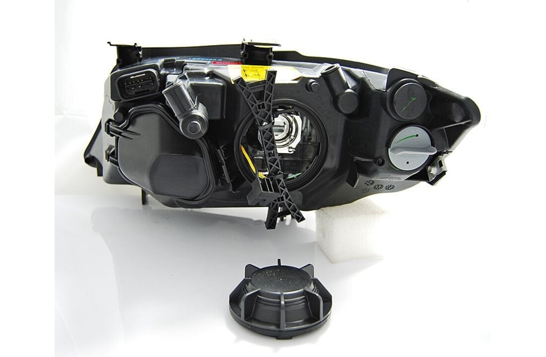 Koplampen dual halo rims geschikt voor BMW E90/E91 03 05-11 LED Angel Eyes zwart