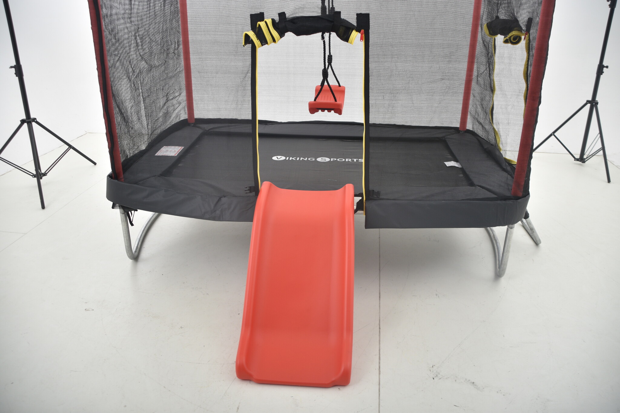 Trampoline rechthoekig 126×193 cm - glijbaan & schommel - rood