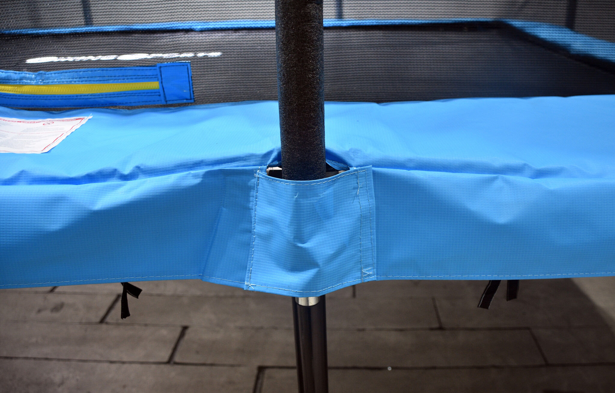 Trampoline rechthoekig - 373 x 253 cm - met net - lichtblauw