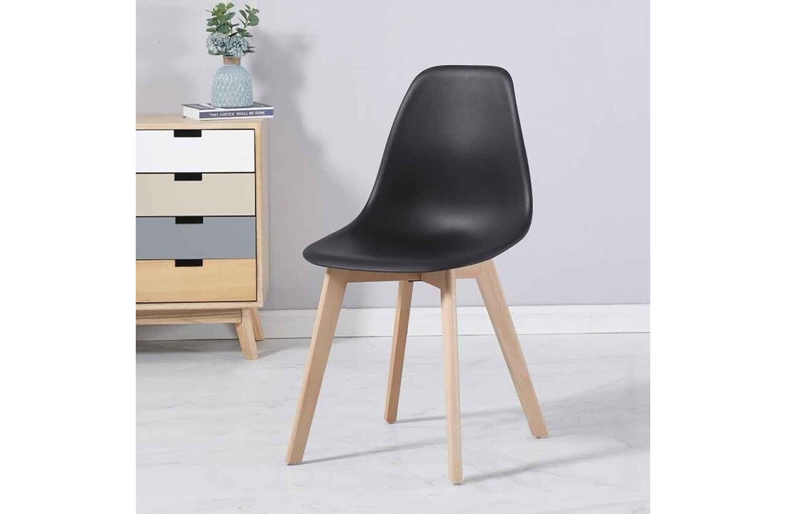 Zwarte eetkamerstoelen houten poten - Set van 6 - Scandinavisch design