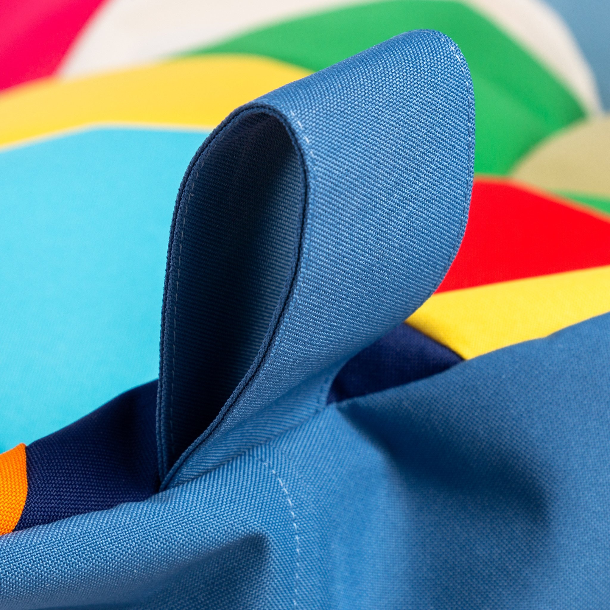 Waterdichte zitzak tuin - KEIKO - Outdoor Polyester - 100x80x85 cm - Blauw/Multicolor