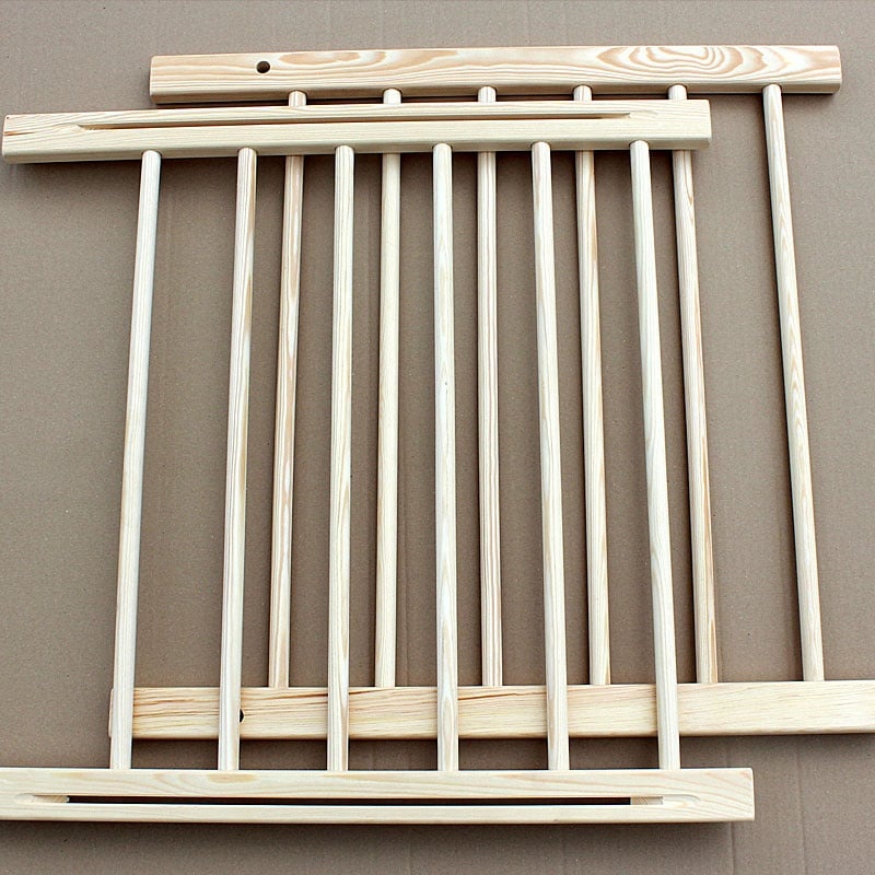 Houten babyhek - 102-182 cm breed, 84 cm hoog, grenen