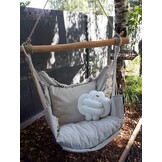 Decoratie kussen knoop 35x35cm crème katoen handgemaakt