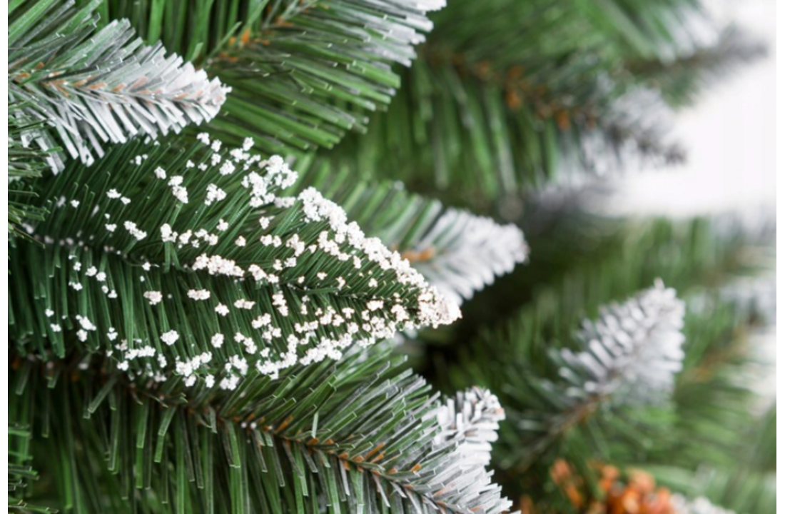 Kunstkerstboom sneeuw - 220cm groen PVC met houten stam