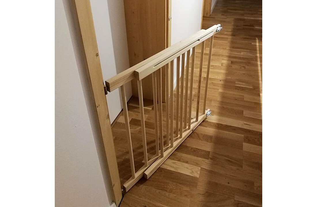 Houten traphek: Verstelbaar 52-72cm, 92cm hoog, Naturel Grenen