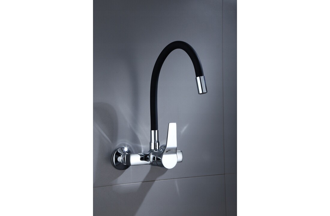 Flexibele kraan keuken muur - Zwart messing - Wandmontage