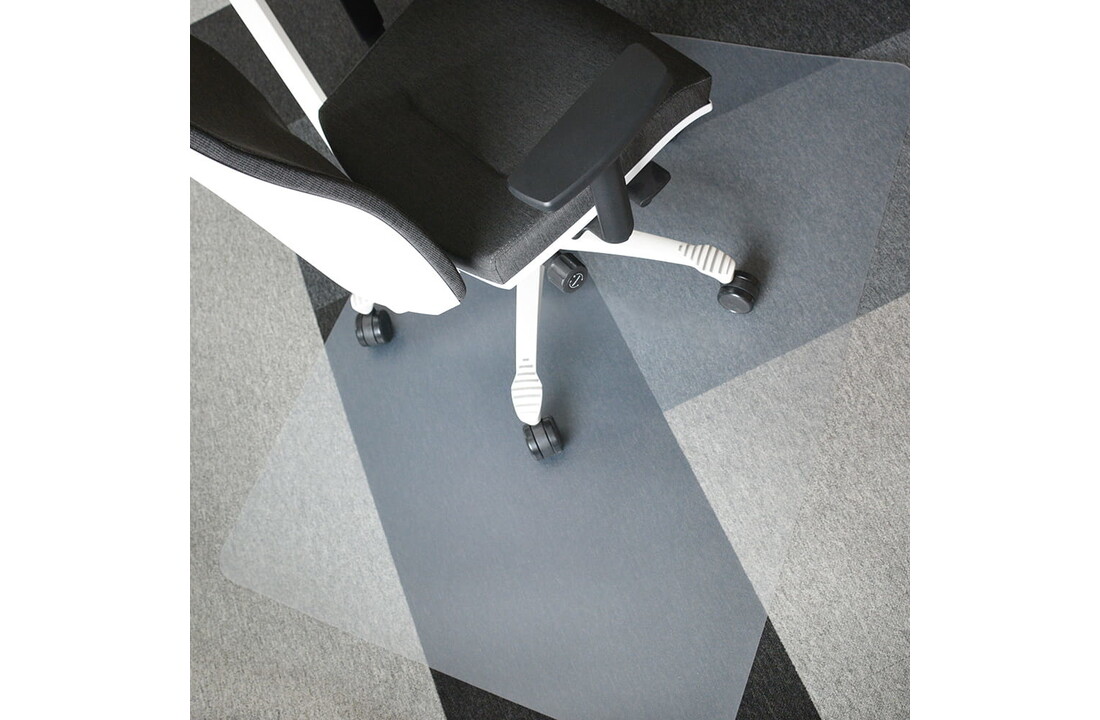 Plastic beschermmat 130x90 cm transparant polypropyleen mat