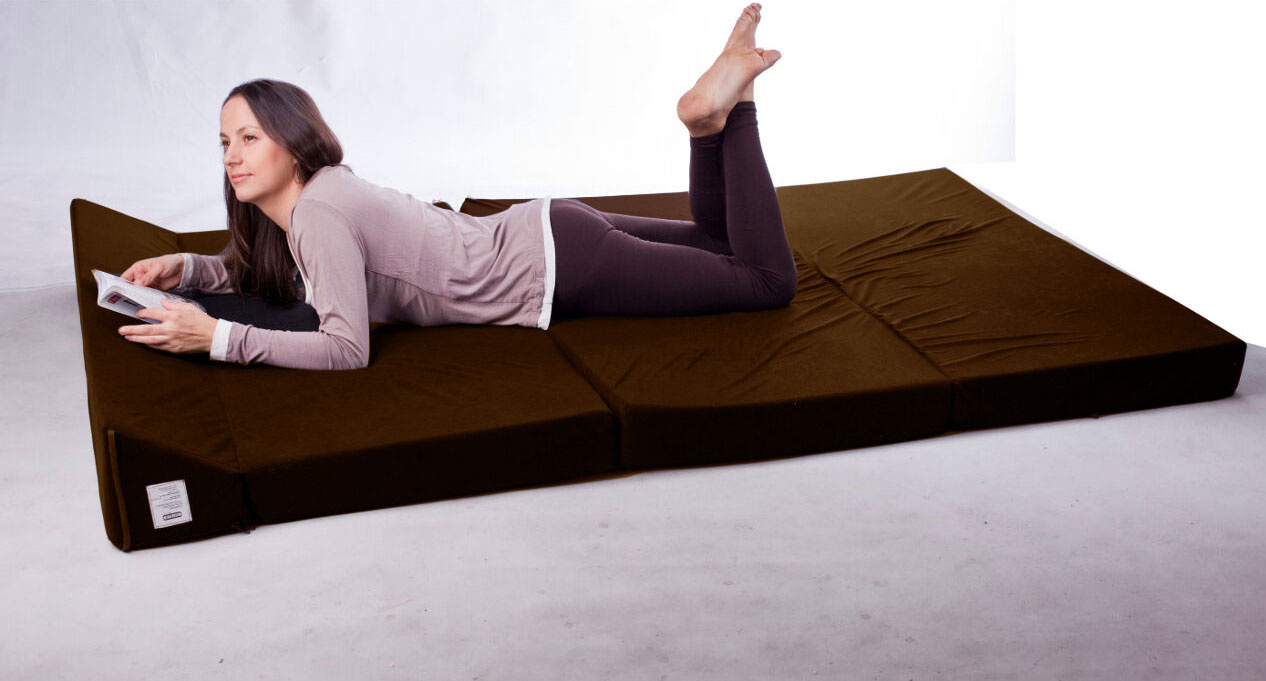 Slaapbank bruin opvouwbaar matras met kussen, 200x120cm, foam