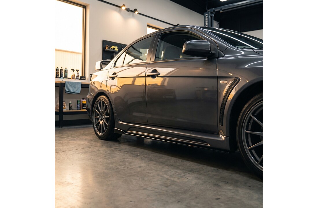 Sideskirts geschikt voor Mitsubishi Lancer 08-11 EVO stijl