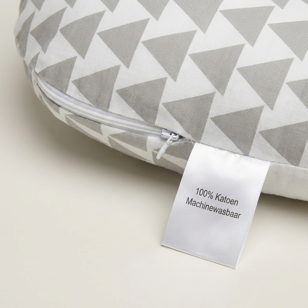 Voedingskussen - 100% katoen - witte/grijze driehoeken - 145 cm